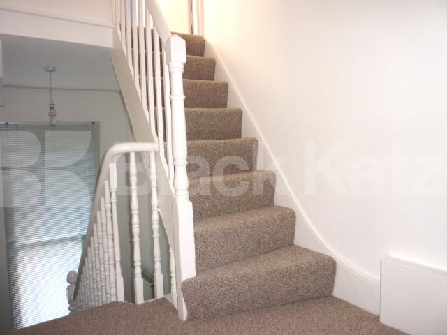 			1 Bedroom, 1 bath, 1 reception Flat			 Mercers Road, TUFNELL PARK 